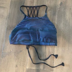 Lululemon halter top back-crossed stripped Swimsuit Top